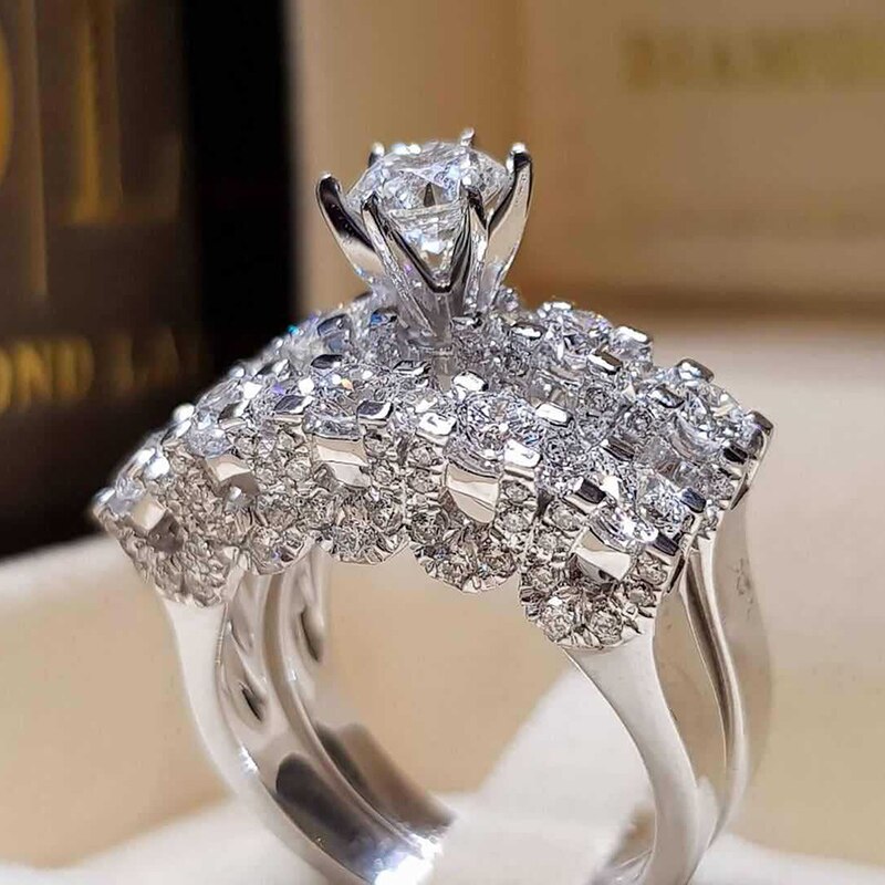 Silber Farbe groß Zirkonia Hochzeit Ringe einstellen für Braut Frauen Dachte mit Kristall Engagement Finger Ring Weihnachten Schmuck: 7
