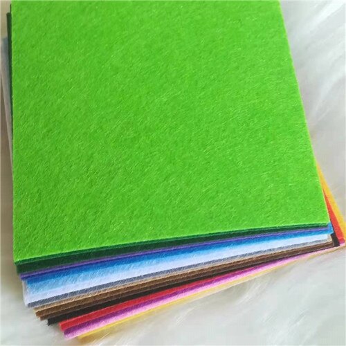 1 Set Felt Fabric Eco-friendly Non-Woven Patch Scrapbook Material DIY Crafts Christmas Felt Decorations Sewing Fabric: 30x30 cm 20 pieces