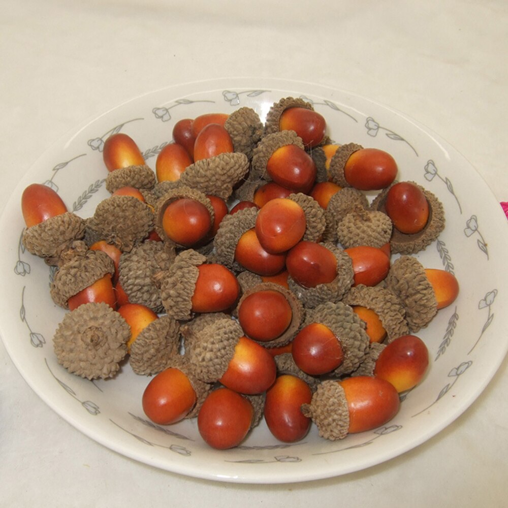 50pcs Acorn Lifelike False Photo Props Acorn Nuts Decor for Hotel Home