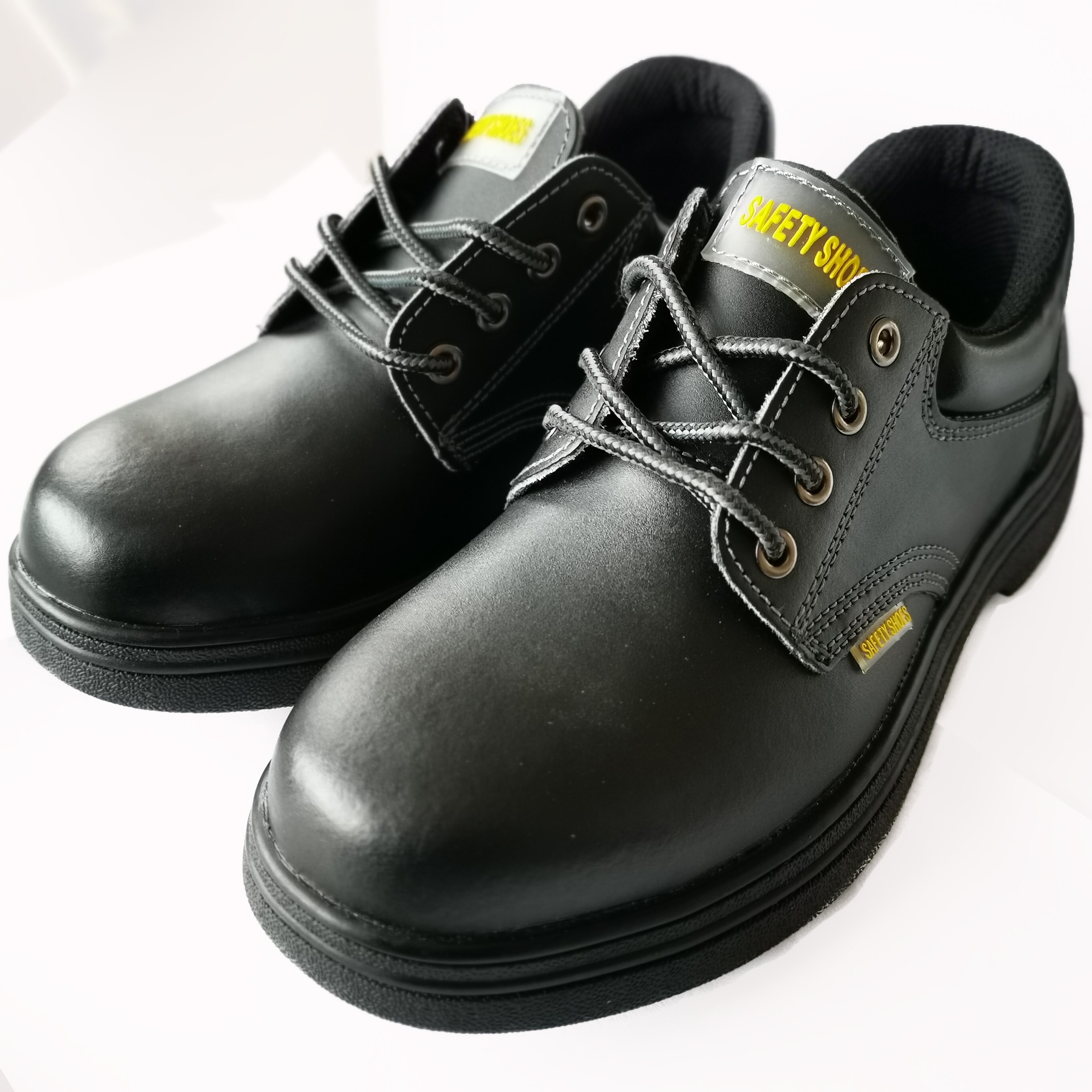 Chaussures de chef en cuir pour hommes, semelle extérieure en acier étanche à l'huile et antidérapante avec bout en acier