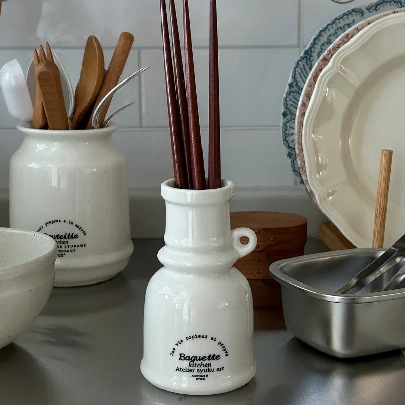Fransk japansk stil retro køkkenredskaber knive gafler spisepinde rør opbevaringskrukker flasker og vaser