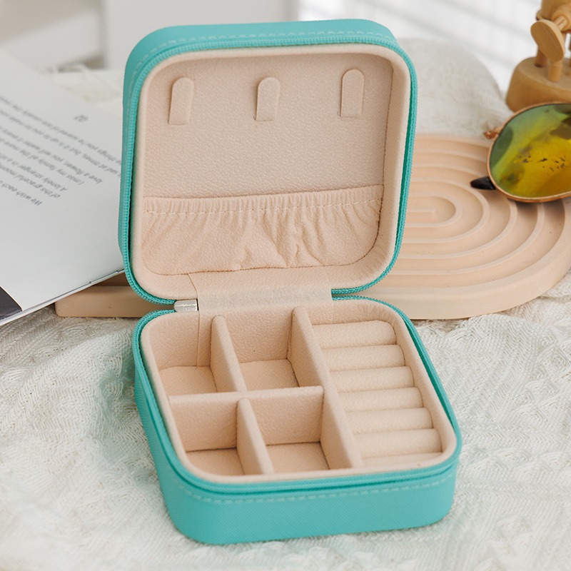 Przenośne mini pudełko do przechowywania biżuterii Organizator podróży Etui na biżuterię Skórzane kolczyki Naszyjnik Pierścionek Organizer biżuterii Wyświetlacz: BŁĘKITNA