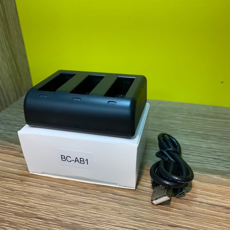 Caricabatterie USB AB1 a 3 porte per accessori per Action cam DJI Osmo