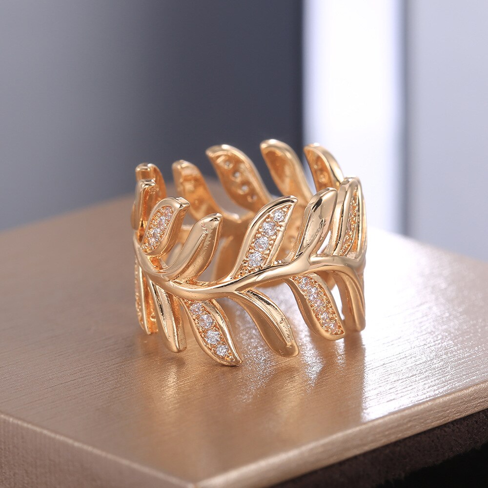 Niedliche Weibliche Weiß Kristall Stein Ring Charme Gold Farbe Große Hochzeit Ringe Für Frauen modisch Braut Blatt Zirkon Engagement Ring