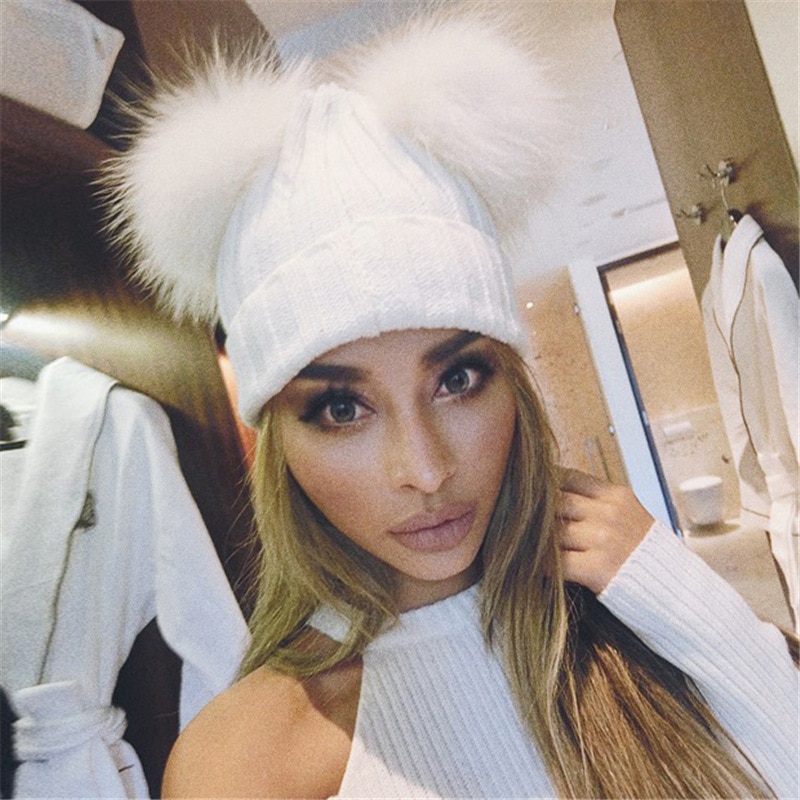 Vinter päls pompom stickad mössa keps kvinnor höst vit skullies mössor casual streetwear varm kvinnlig svart keps