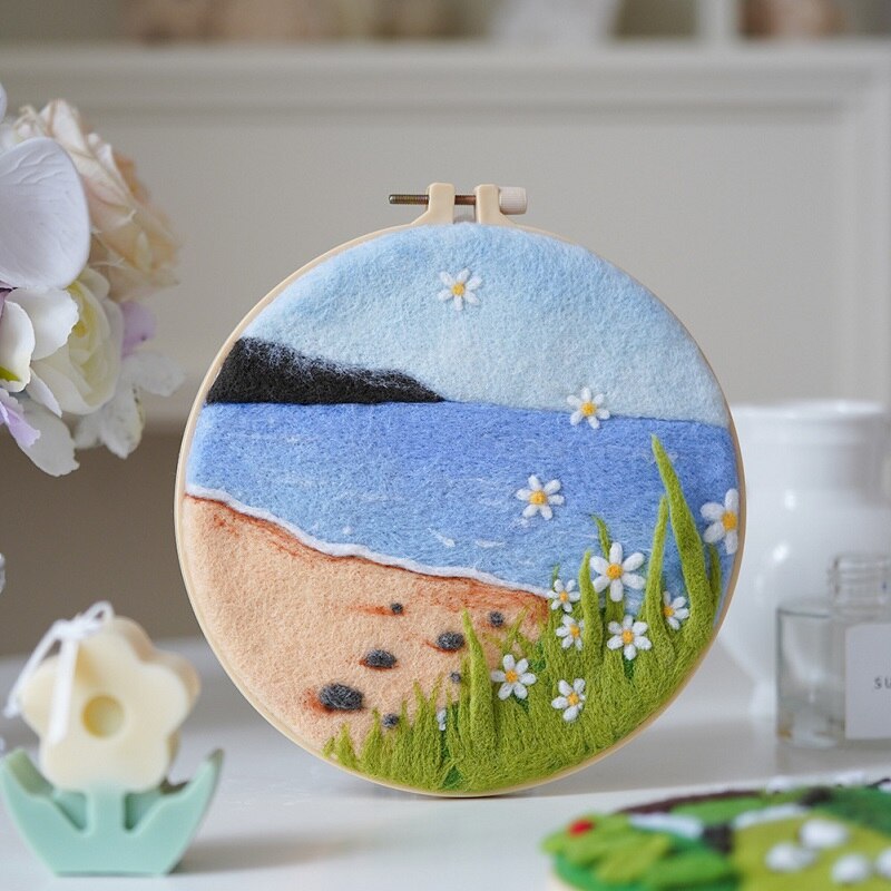 LMDZ 1 Set Landscape Painting Handmade DIY Wool Felting Material with Embroidery Frame Wool Fiber and Instructions: Type 2