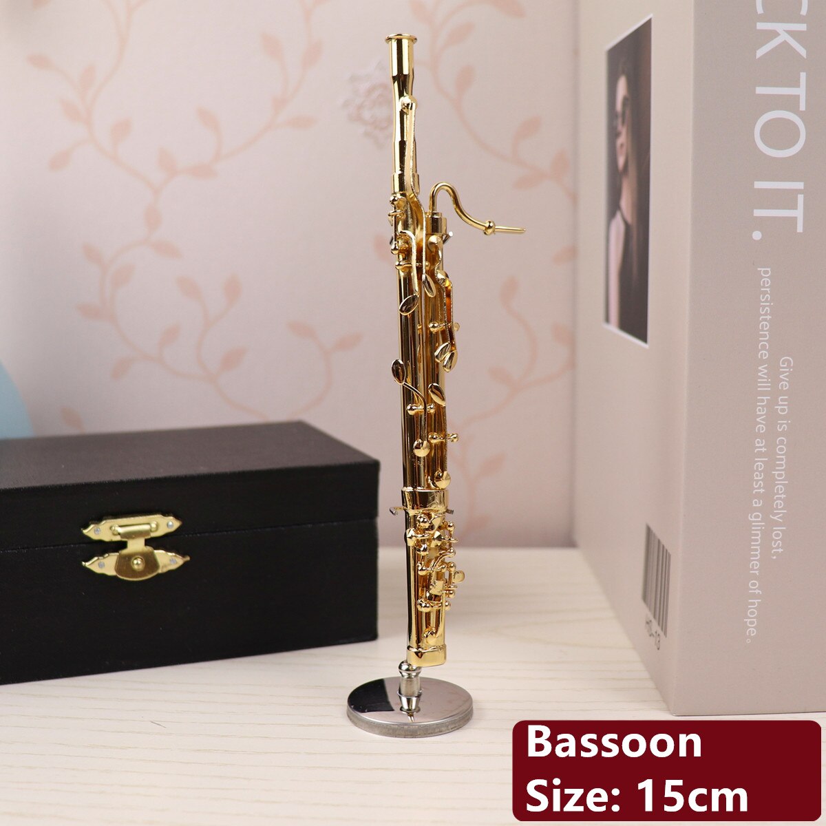 Dh Miniature Flute Clarinet Saxophone Trumpet Trombone French Horn Model Mini Musical Instrument Ornaments and Decoration: Bassoon-15cm