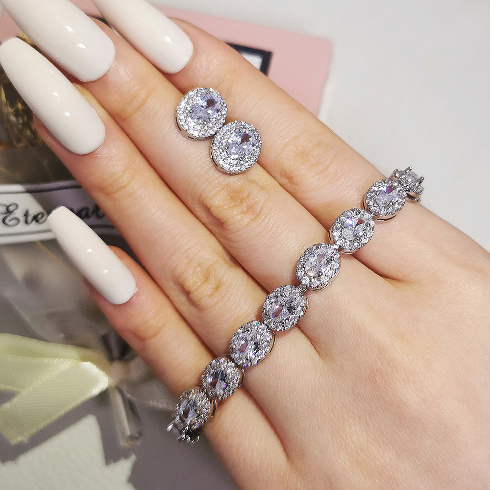 Confezione da 2 pezzi Set di gioielli da sposa color argento Halo anello di fidanzamento orecchino tondo per regalo di nozze J7260