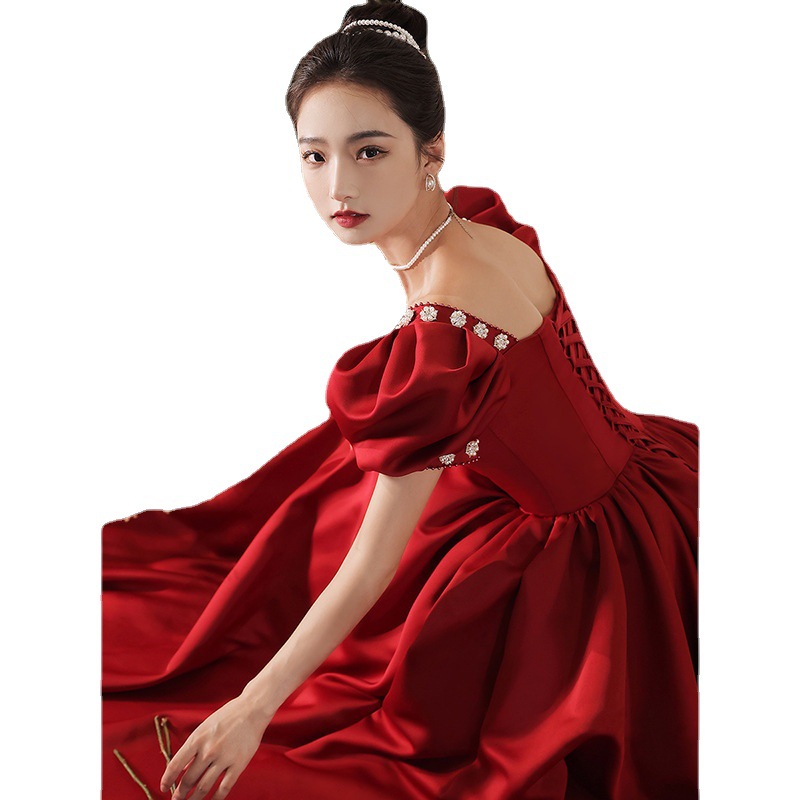 vestido de de noche de satén burdeos, vestido de banquete sin espalda, exquisito vestido de novia, ropa de tostado
