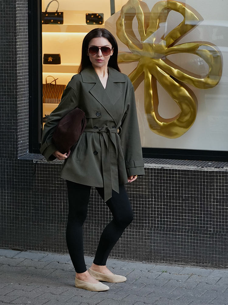 Elegante korte trenchcoat voor dames, gekerfde revers, zelfbindende riem, dubbele rij knopen, casual kantoor bovenkleding, casual dagelijkse jas, outfit