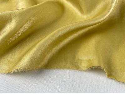 Cf701 effen gele/gouden/blauwe/roze/grijze glanzende zachte dunne zomerstoffen voor jurken, katoenen tencel satijnen stoffen, handgemaakte doe-het-zelf stoffen: Geel