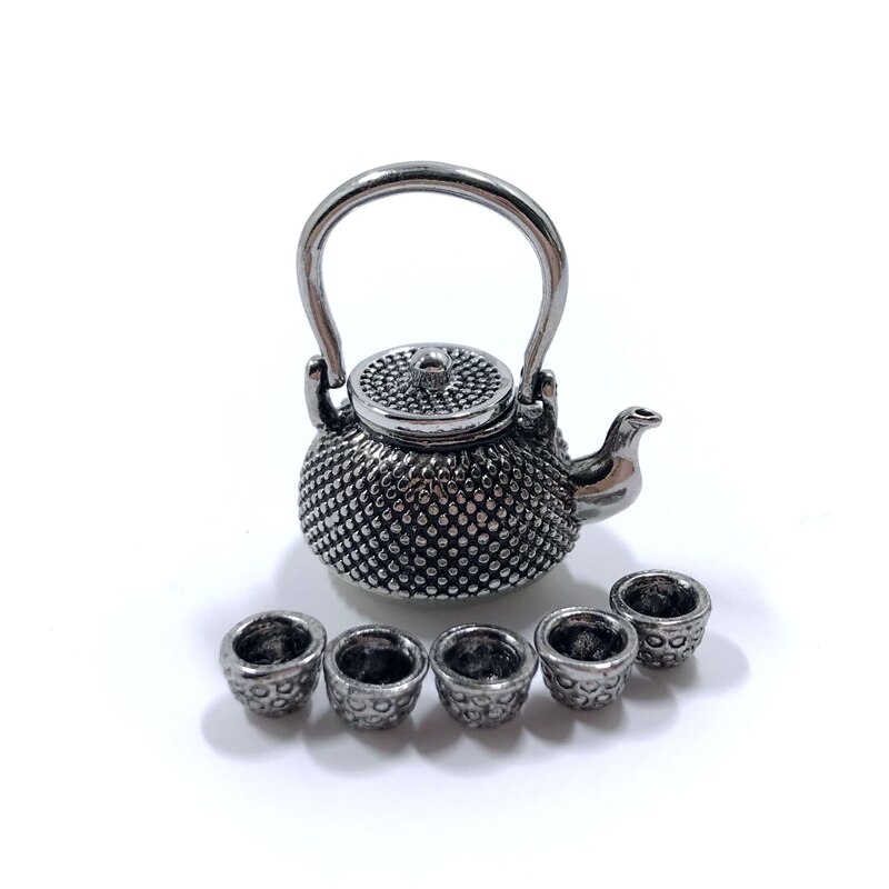 1/12 Dollhouse Miniature Accessories Mini Metal Kettle Simulation Furniture Tea Pot Kitchen Model Toys for Doll House Decoration: CZM1624b