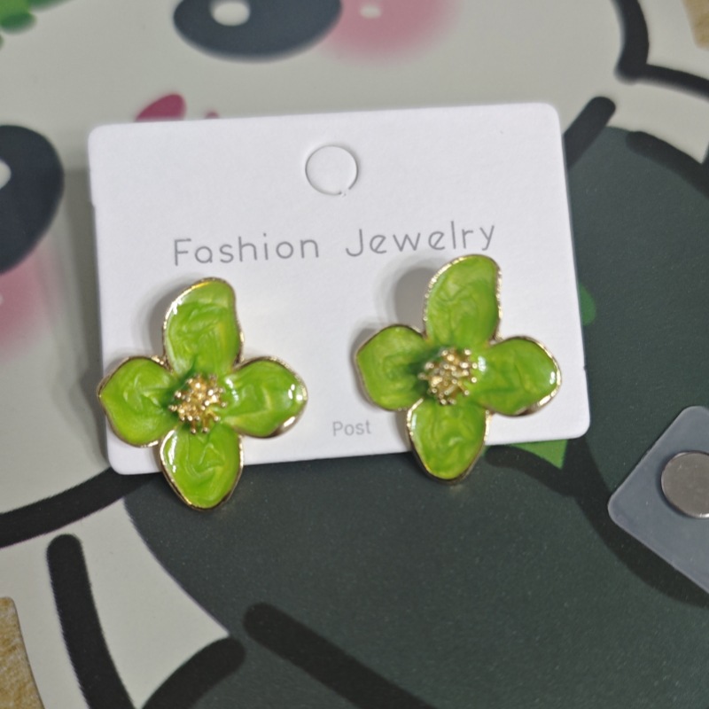 Hibiscus Dropped Glaze Flower Stud Earrings for Women Girl French Vintage Korean Wedding Romantic Jewelry: Antique Gold Plated