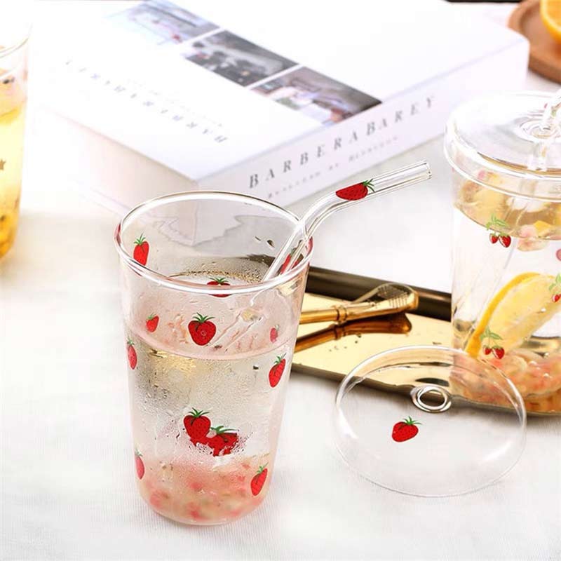 Nordic strawberry glass cup transparent milk cup juice water drinking cup hemmakontor värmebeständig kaffemugg med sugrör