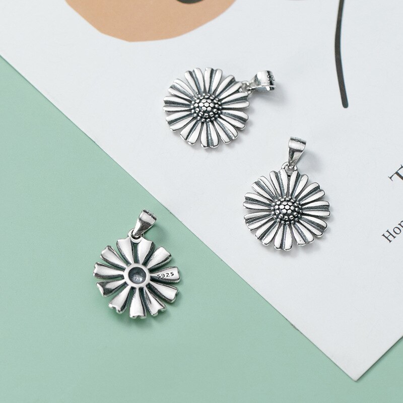 925 Sterling Silber exquisit Kunsthandwerk Gänseblümchen Charme matt Silber Halskette Anhänger DIY Schmuck Erkenntnisse