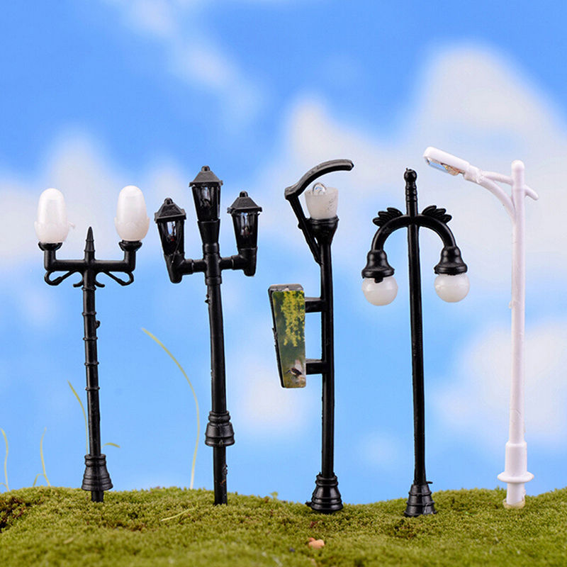 Nueva miniaturas de jardín Mini farola hadas terrarios con musgo escritorio botella jardín artesanía de resina