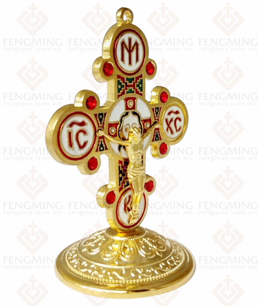 Barato Crucifijo de San Benito Jesús Cruz religiosa dorada decoración artesanía de metal de bautismo cristiano mascota bizantino iconos