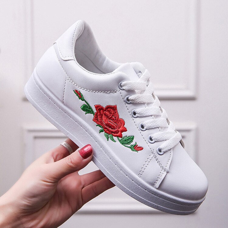 Tryckt kvinna casual skor kvinnor canvas skor tenis feminino snörning kvinnor sneakers blommor: 1 / 8.5