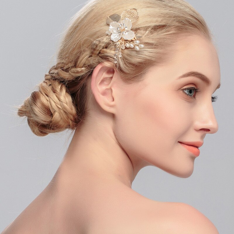 Okily Trendy Handgemaakte Goud Kleur Hollow Out Leaf Parel Haar Kammen Voor Vrouwen Shell Bloem Bruidsmeisje Hoofd Accessoires
