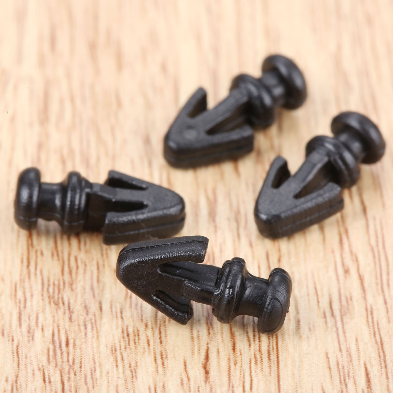 50 Stuks Auto Fastener Clips Lagere Tochtstrip Deur Seal Sill Afdichtstrip Clip Klinknagel Voor Ford Mondeo MK2 MK3 MK4 auto Accessoires