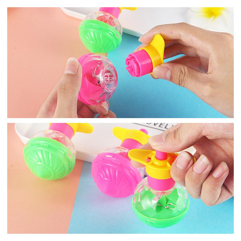 1 Pcs Funny Klassieke Nostalgische Kinderen Tol Klassieke Kinderen Knipperende Draaiende Tol Licht Up Dazzling Gyro Speelgoed