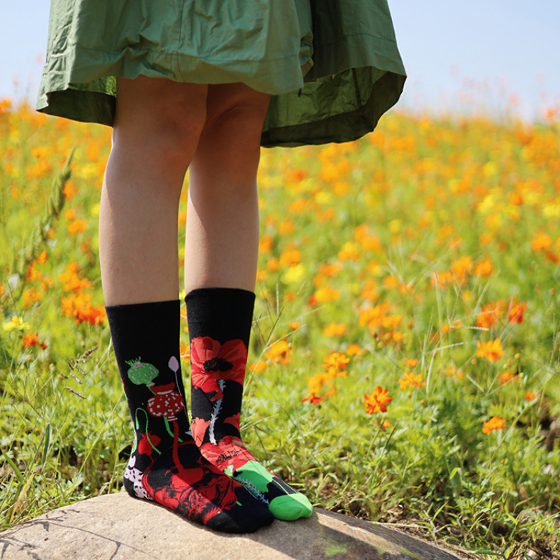 Nueva AB asimétrico Pato Mandarín calcetines para hombres y mujeres de dibujos animados divertido lindo Animal medio alto calcetines de algodón de tubo