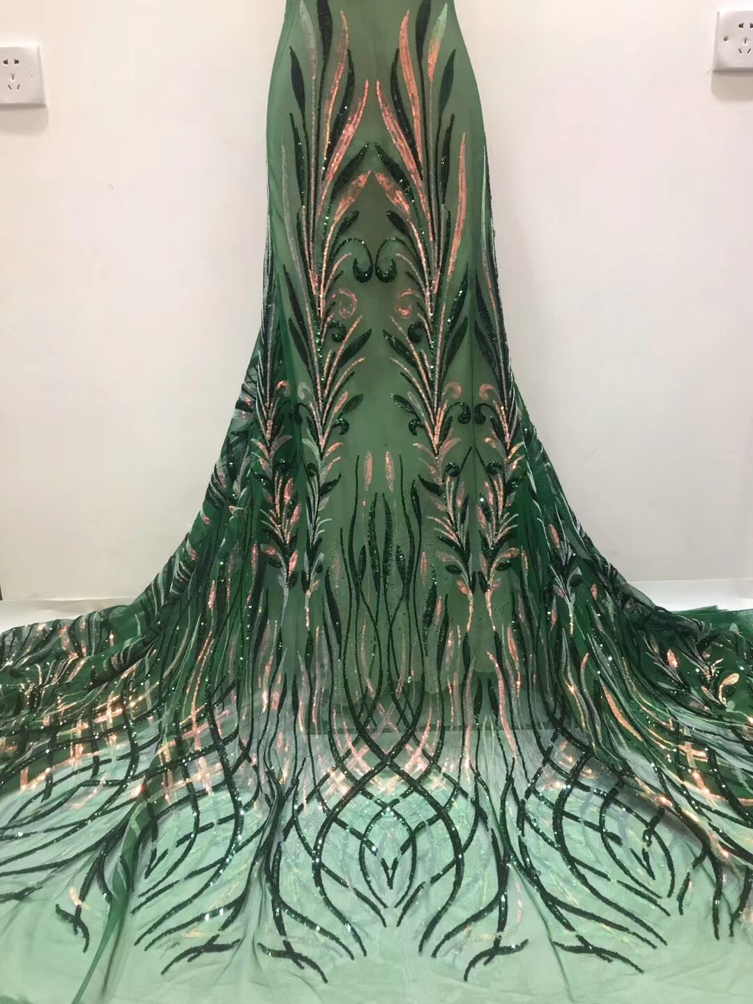 Classic Rose Gold2022 Latest African Tulle Lace with Sequins For African Wedding Dress NN335_V: green with gold