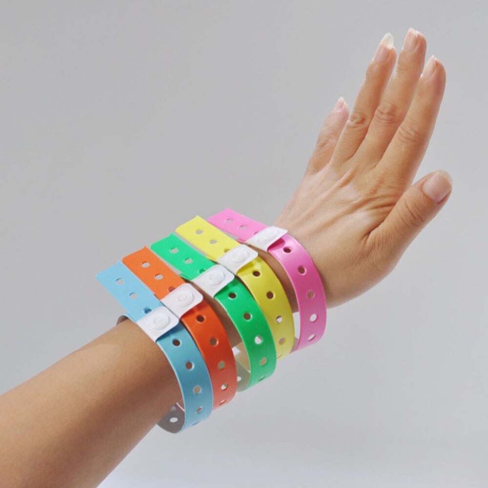 Lyserøde plastikarmbånd  - 100 tæller mere robuste armbånd til festbegivenheder identitetsmærke 16mm x 250mm