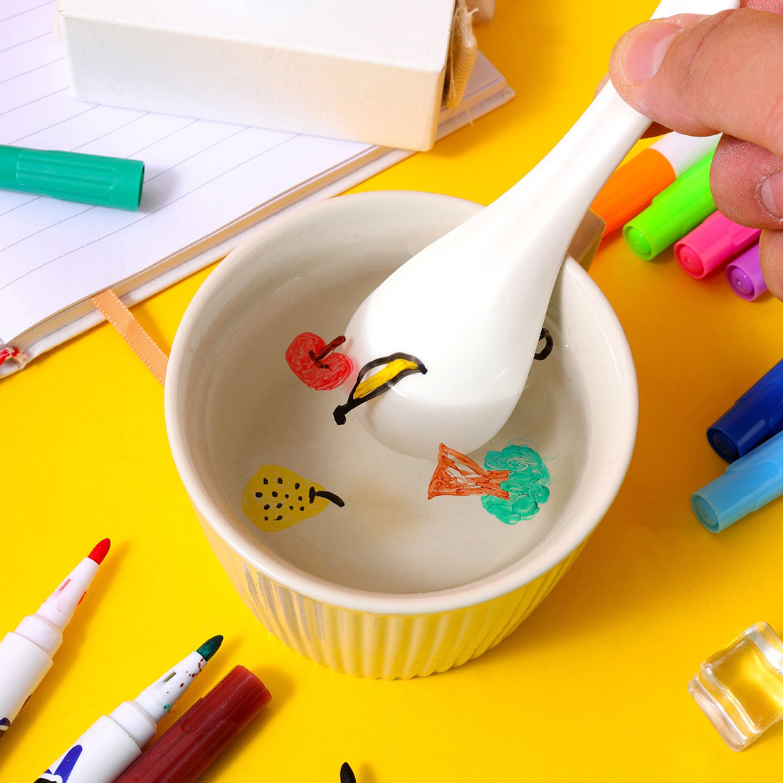 8/12 couleurs magique eau flottant étudiant peinture brosse tableau blanc marqueurs stylo Suspension enfants éducatif peinture stylo