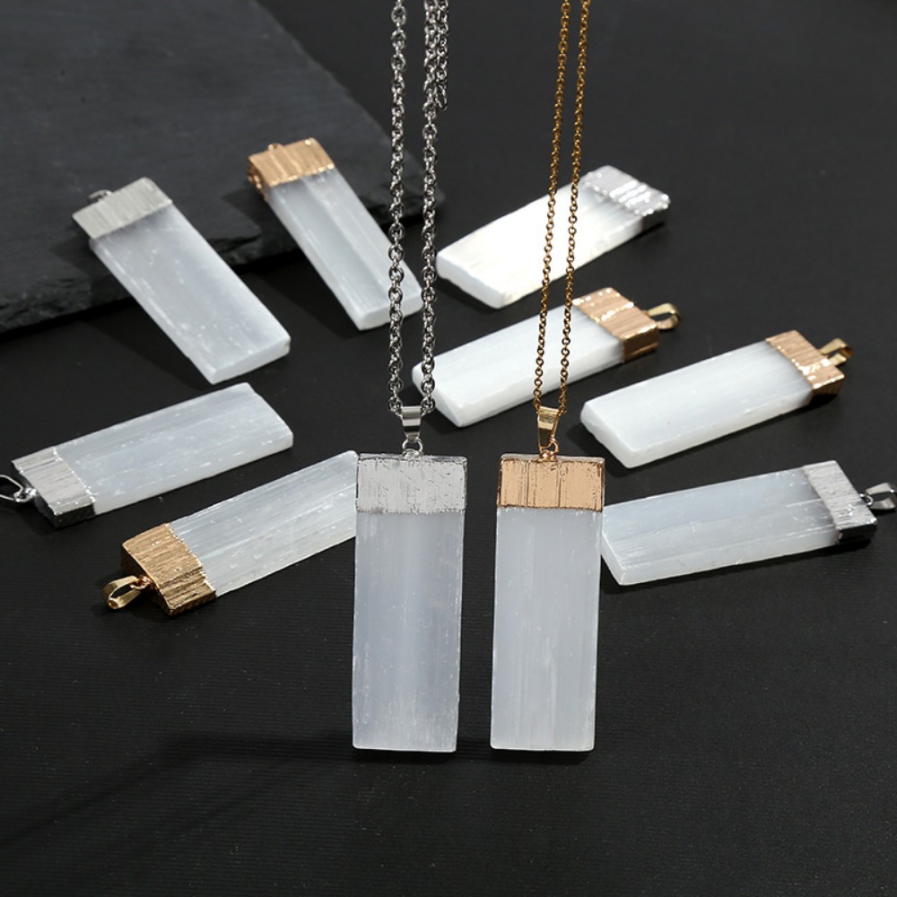 Amuleto de cristales curativos de Reiki con colgante rectangular plano de citrino amatista con incrustaciones de selenita cruda Natural con tapa chapada en oro