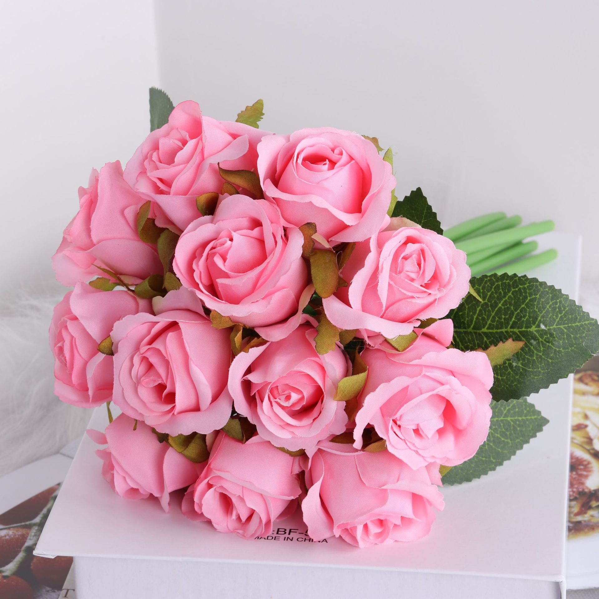 12 hoveder kunstig silke rose blomster buket hvid pink rød til bryllup brude fest hjem hus have festival bar dekoration: H03