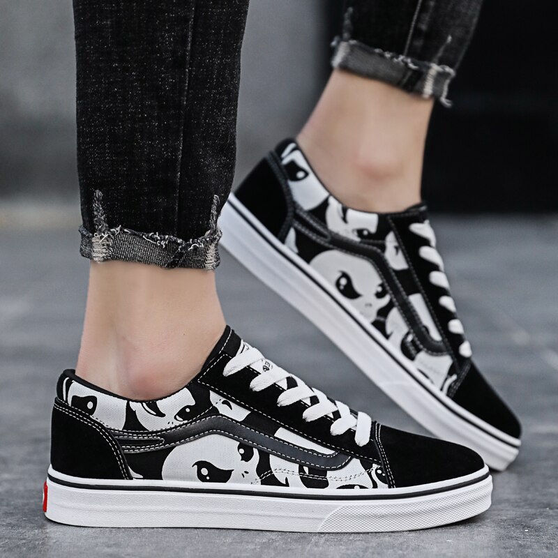 Chaussures pour hommes chaussures pour femmes chaussures en toile chaussures de couple grimace couple étudiants chaussures de planche chaussures de sport tennis