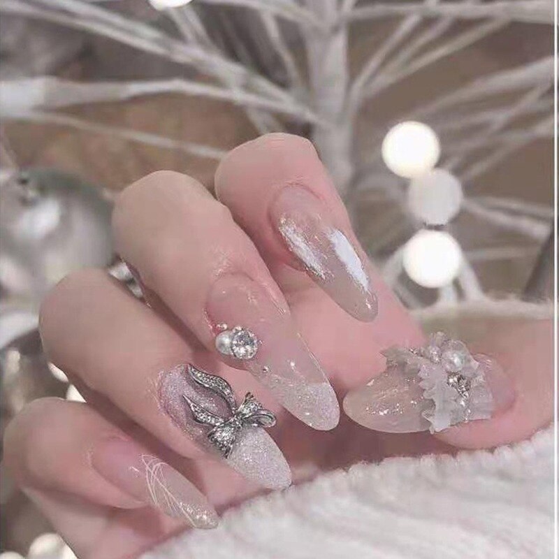 50 pezzi di ciondoli in lega d'oro e d'argento per unghie papillon farfalla 3D multi-forme accessori per unghie per ciondoli gioielli per chiodo arte giapponesi