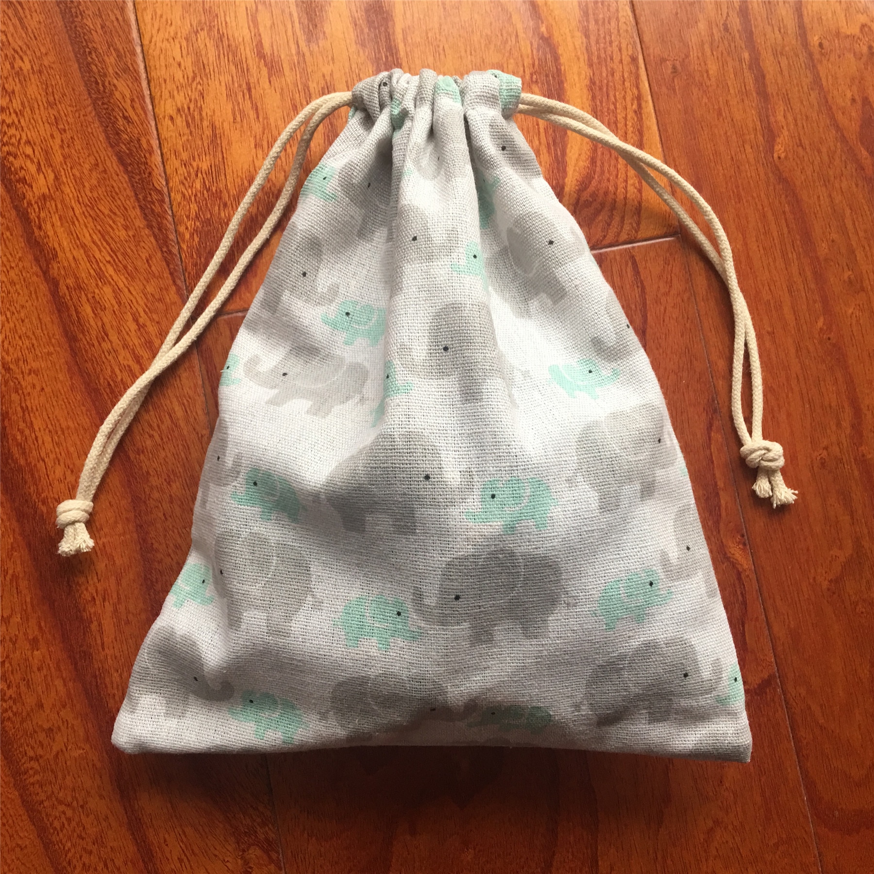 Cotton Linen Drawstring Sorted Pouch Party Bag Print Elephant Mum & Baby YILE