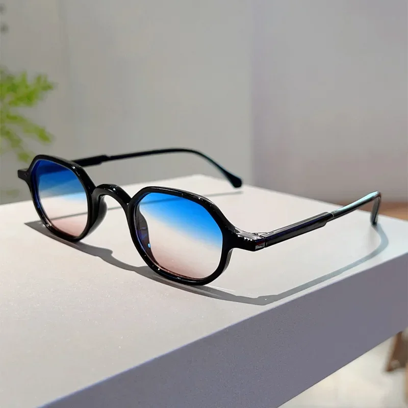 Trendy Small Oval Sun Glasses for Women Men Vintage Stylish Travel Sunglasses Eyewear Outdoor UV400 Shades Protection: GRAY