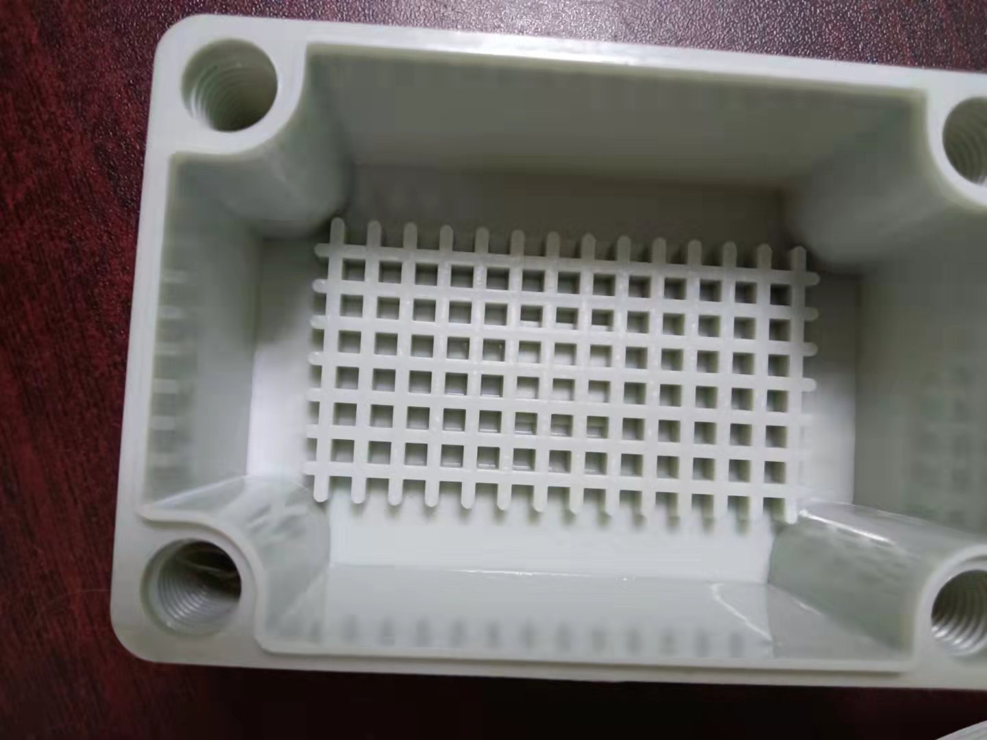 Fee Ship ABS Honeycomb Mounting Base Plate Waterproof Junction Box Base Plate Outdoor Monitoring Waterproof Box Fixed Base Plate: 110X80mm