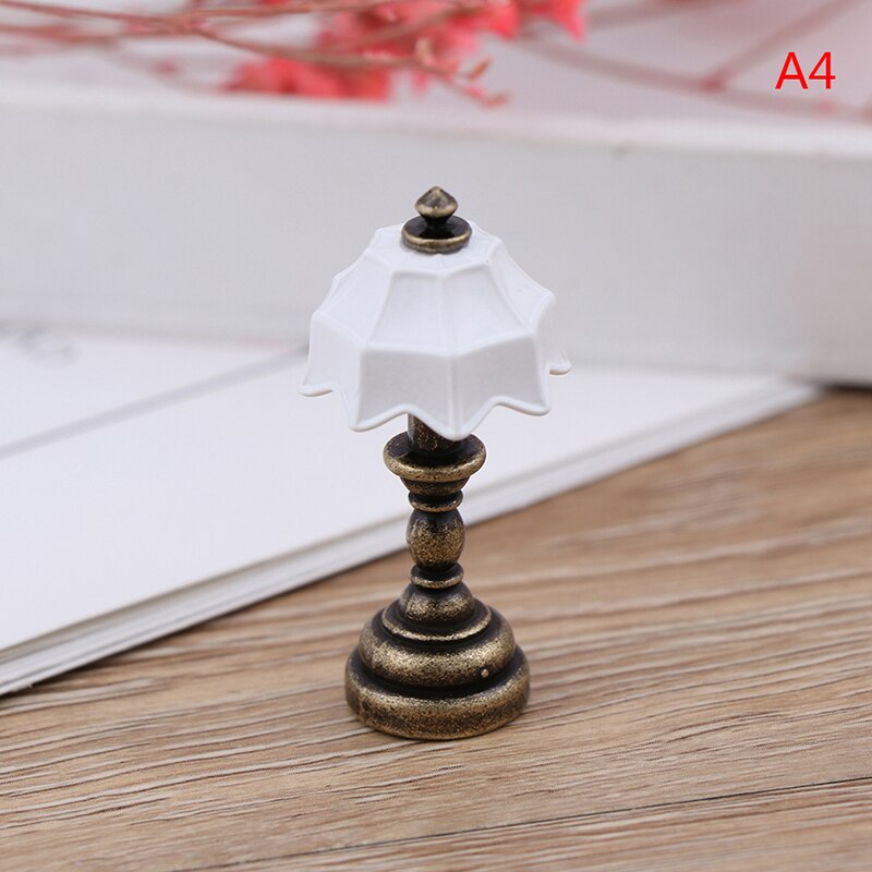 Lamp Miniatures Dollhouse Toy Miniature 1:12 Table Lamp Doll House 1/12 Scale Miniatures Accessories Mini Multi Styles: 4