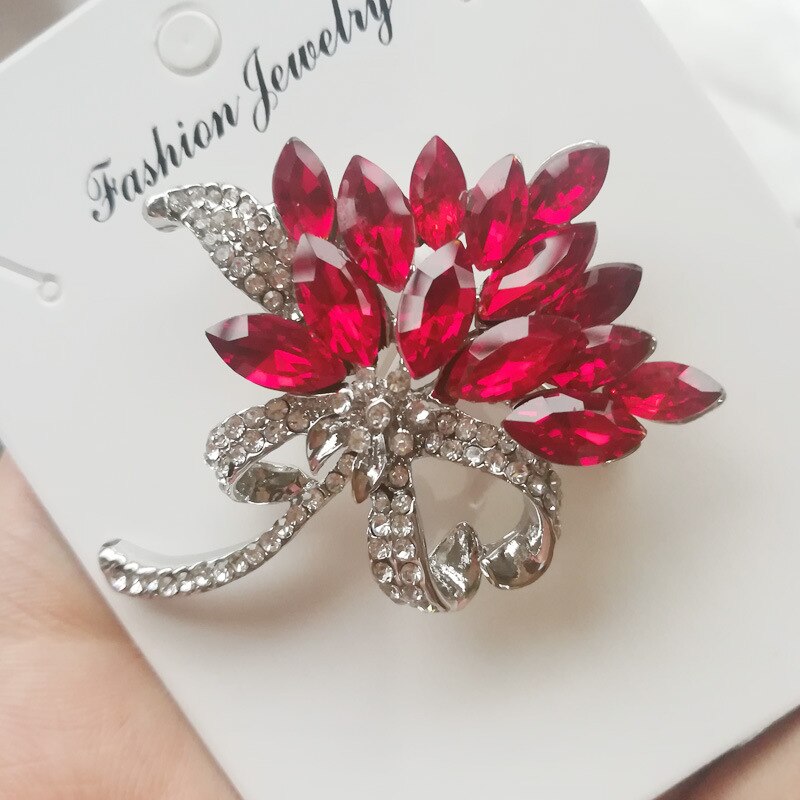 Bloem Broche Pins Crystal Broches Voor Vrouwen Kleding Decoratie Mode Mooie Sieraden Plant Bloem Trendy Broches: Red