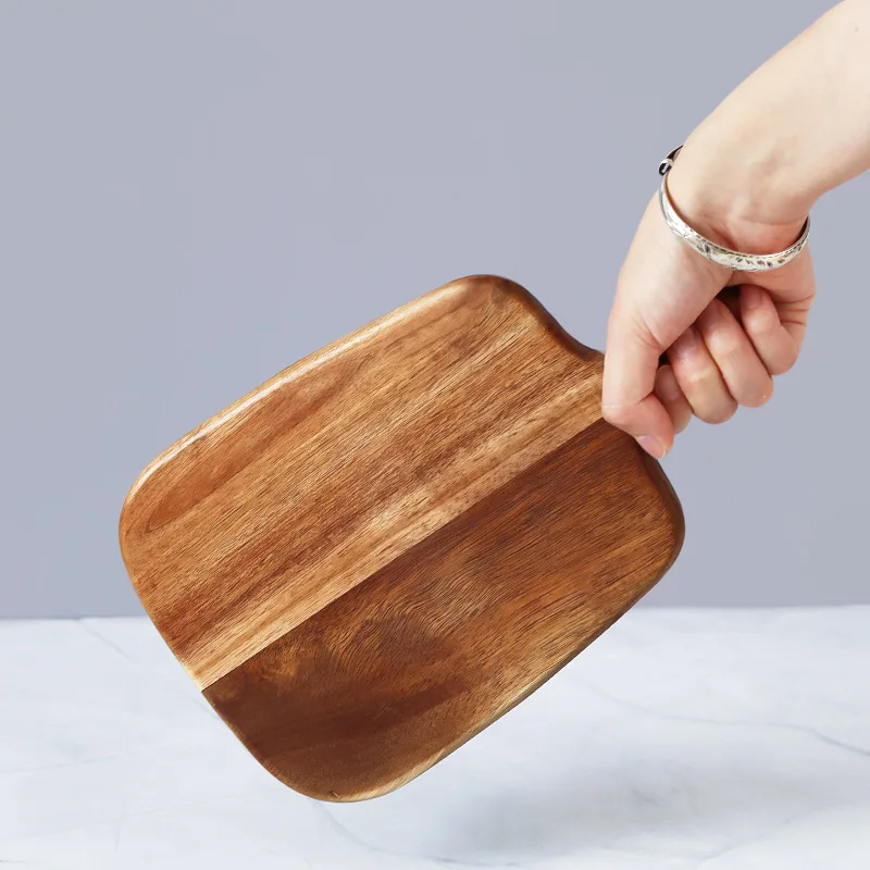 Premium Kitchen Beech Chopping Board: Versatile Wood Block for Pizza, Bread, Fruit, Sushi - a Hanging & Culinary Tool