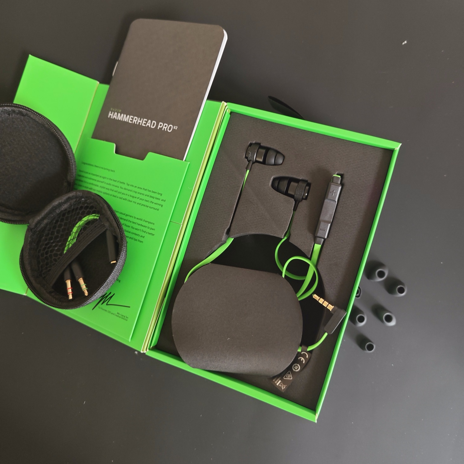 Razer Hammerhead PRO V2-hoofdtelefoon Bedraad Draagbaar Stereo Muziek Bass In-ear Sportoortelefoon 3,5 mm met microfoon Handsfree bellen Telefoon: Default Title