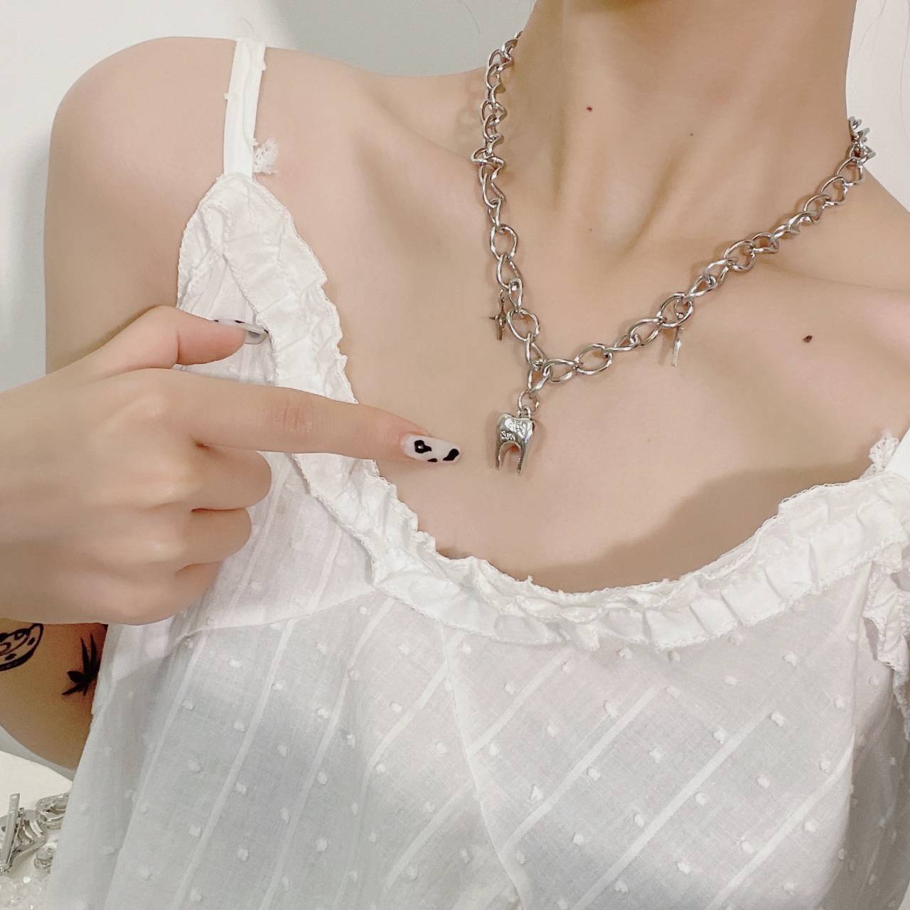 Cute Silver Dental Tooth Necklace Pendant Hip-hop Choker Clavicle Chain For Women Men Jewelry Dentist