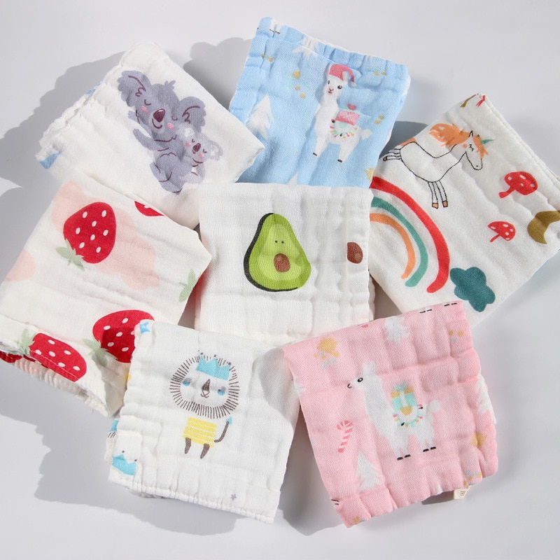 Babyhandduk sex lager gasväv med hög densitet fyrkantig tvättbar seersucker tryckt fyrkantig salivhandduk dagishandduk