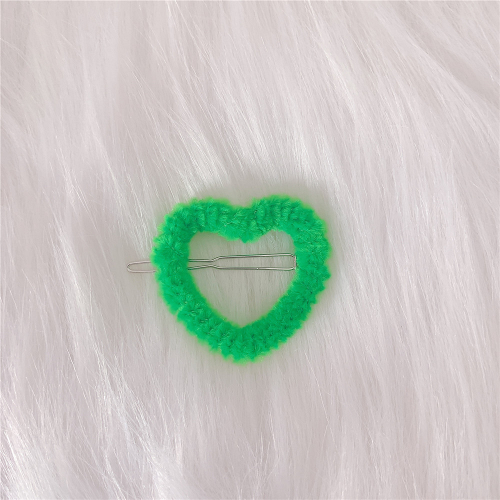 Kolorowe pluszowe niewypełnione serce Out spinki do włosów dla kobiet dziewczyna śliczne Harajuku Vintage akcesoria do włosów prezenty oświadczenie Trendy biżuteria: green 3