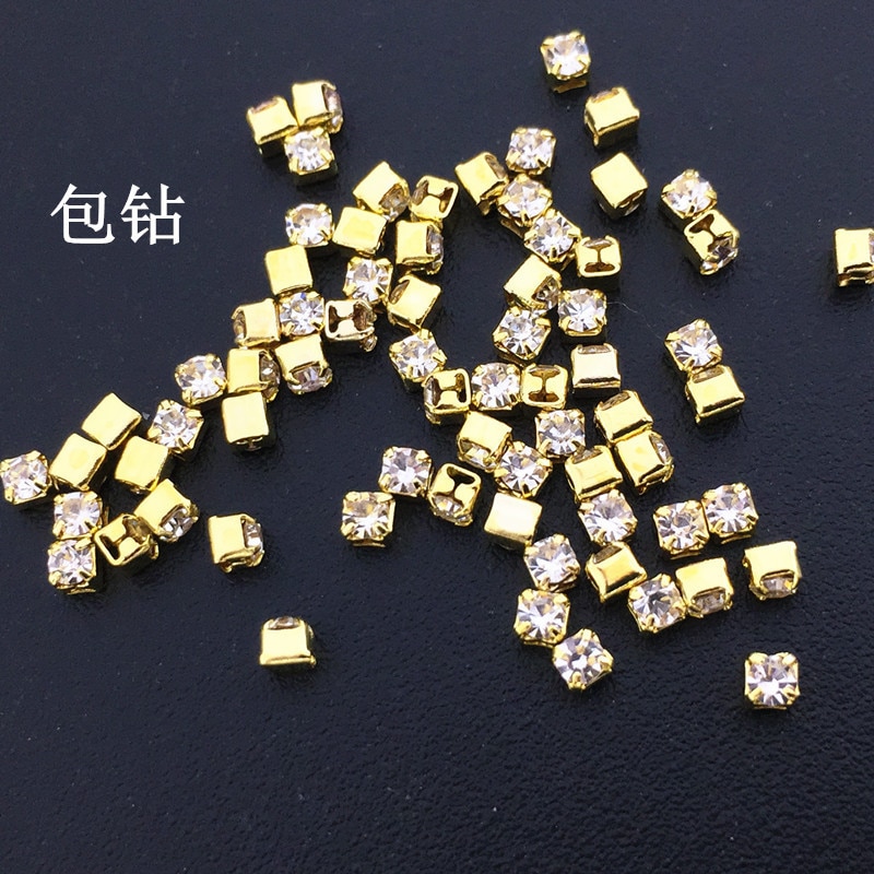 50 stks/pak Japan 3D Nail Art Decorations Metal Lichtmetalen Nail Accessoires 2mm Plein met Glitter Crystal Nail Onderdelen