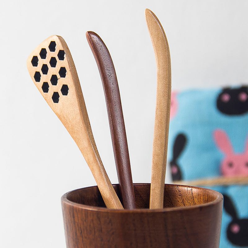 Lotus Wood Spoon with hole 18.5cm Long Handle Natural Wooden Household Honeycomb Stirring Spoon Coffee Tea Honey Spoon Double .