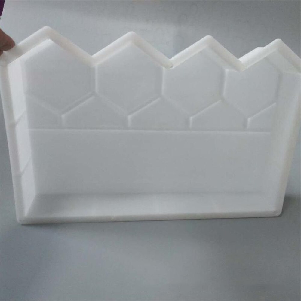 Fish Pond DIY Lawn Plastic Concrete Garden Fence Durable Reusable Stone Road Cement Brick Mold Decor Flower Bed Antique