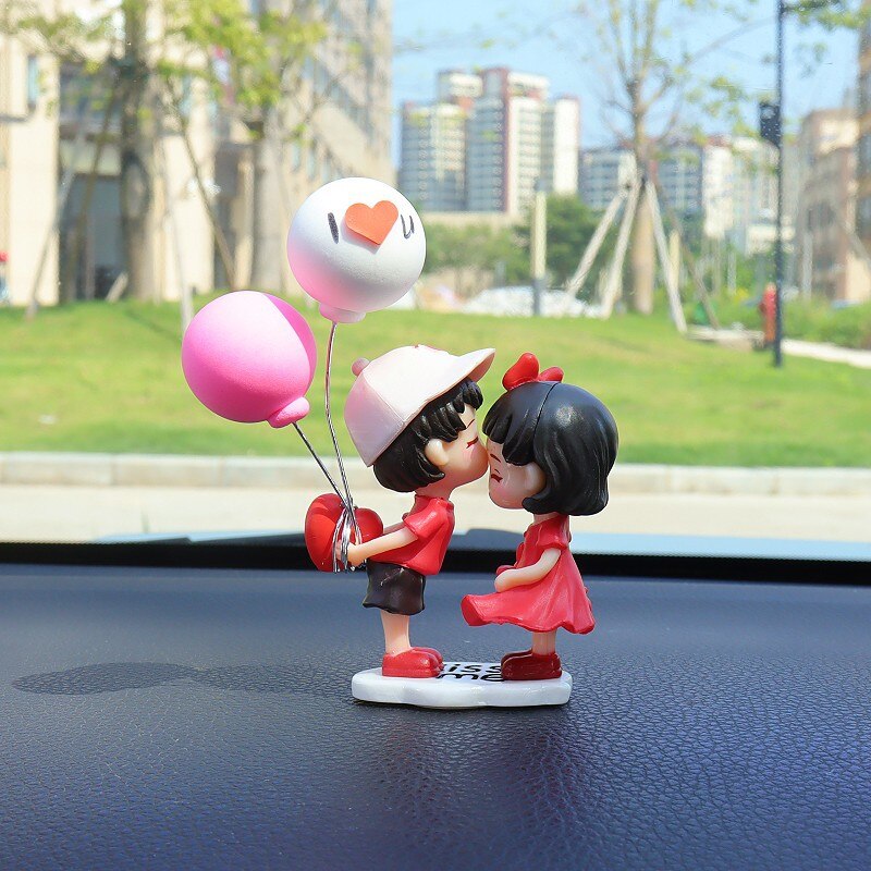 Ornements mignons de Couple pour voiture, décoration de voiture, Action de Couples de dessin animé mignon, décorations de tableau de bord de voiture de dessin animé, joli baiser C: Rose
