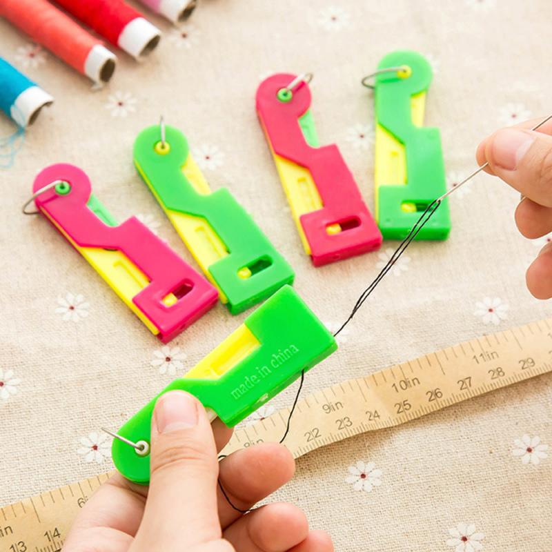 10/5/3 szt. Nawlekacz igły w podeszłym wieku wygodny automatyczny nawlekacz igły przyrząd robić nawlekania nitki automatyczne narzędzie losowy kolor