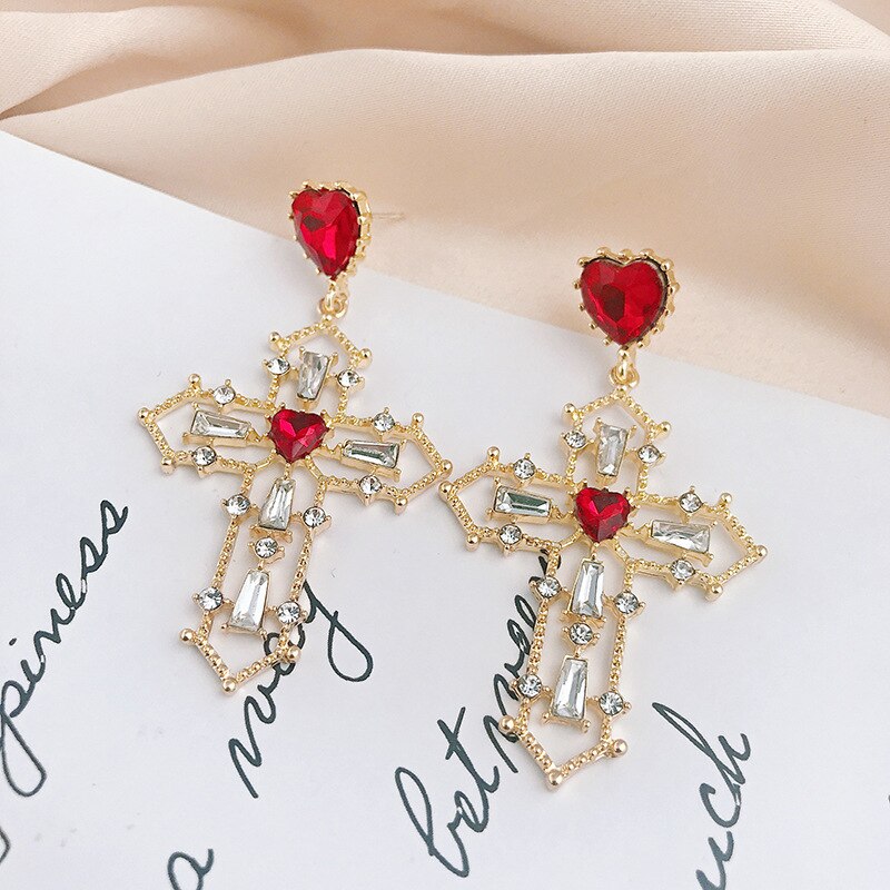 Europese Vintage Barokke Hollow Cross Hanger Clip Oorbellen Verklaring Rood Hart Strass Kruis Clip Oorbellen Geen Piercing Vrouwen