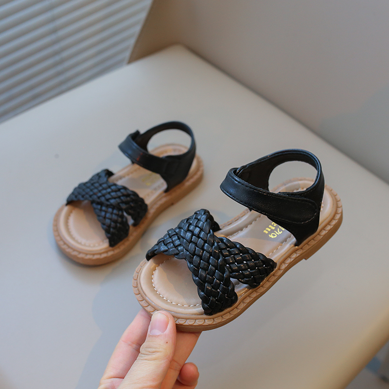 Girls Sandals Kids Princess Beach Shoes Brand Cross Tied Weave Style Children Summer Sandals Soft Cute